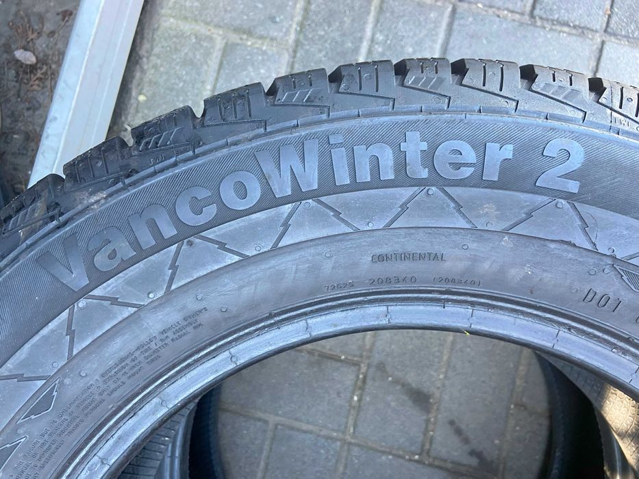 Continental VancoWinter 2 225/65r16c 112/110R N3258