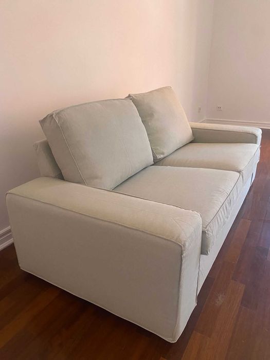 Sofá Ikea de 2 lug. linha Kivik