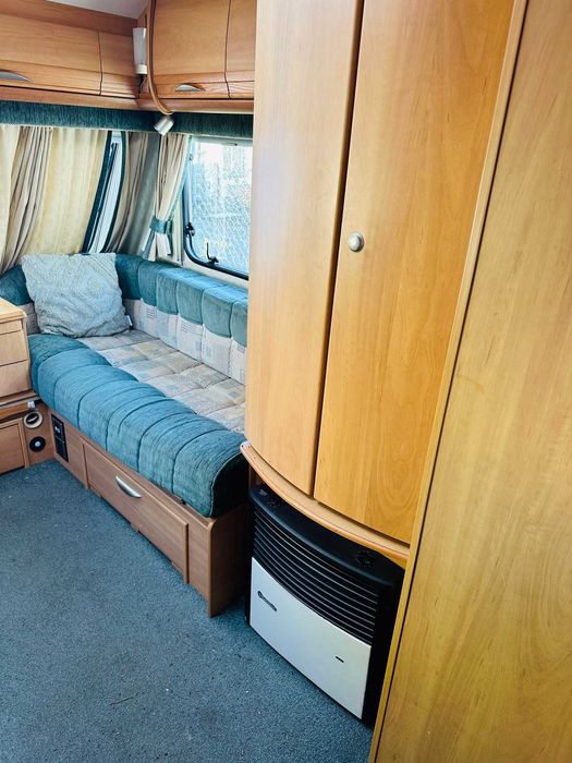 Przyczepa kempingoa UTOPIA Swift 550 lekka DMC 1400kg