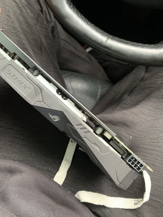 Відеокарта asus rx 570 8 gb