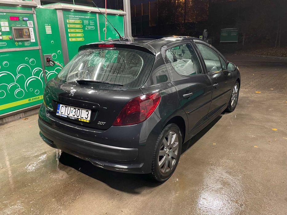 Peugeot 207 1.6HDi 90KM 2006 rok