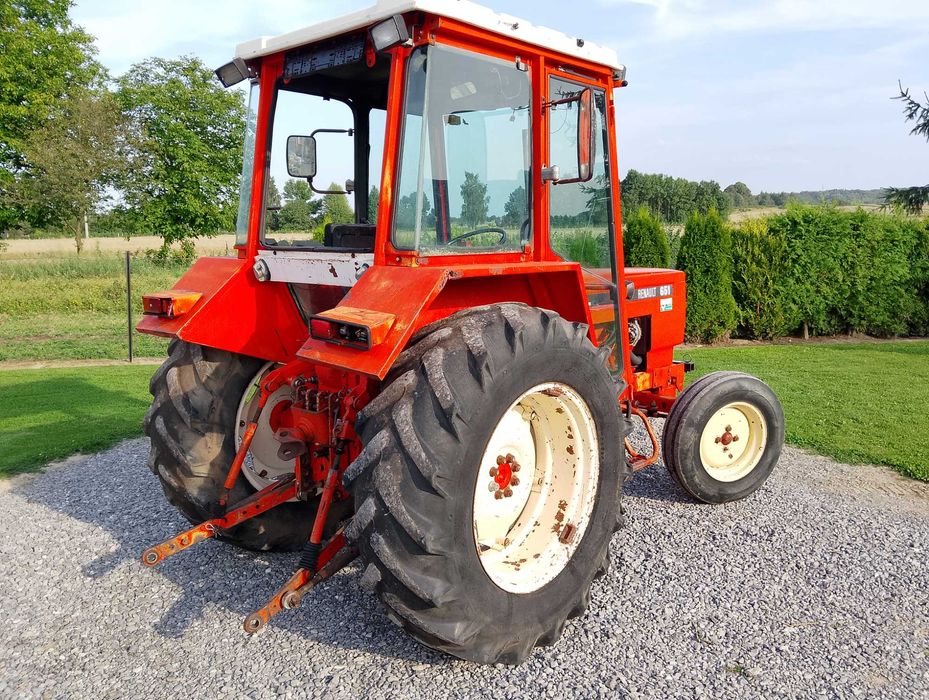Renault 651 nie MF, Landini