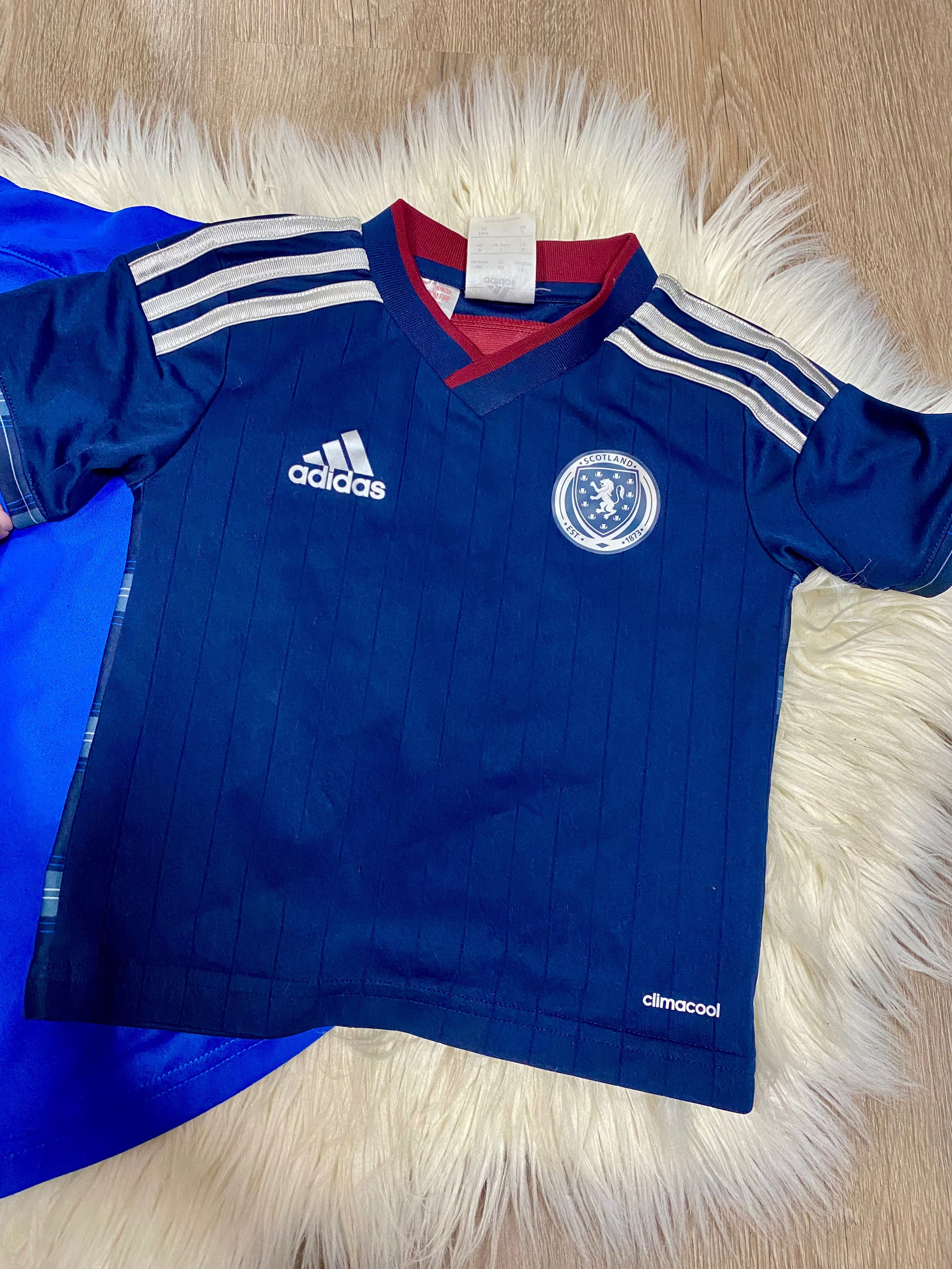 Дитячі спортивні футболки Puma Italia та Adidas Scotland