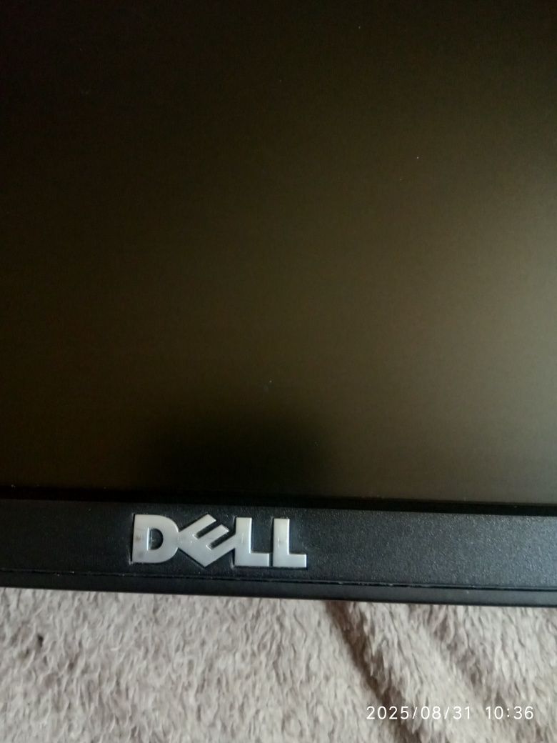 Монитор Dell P190Sb.