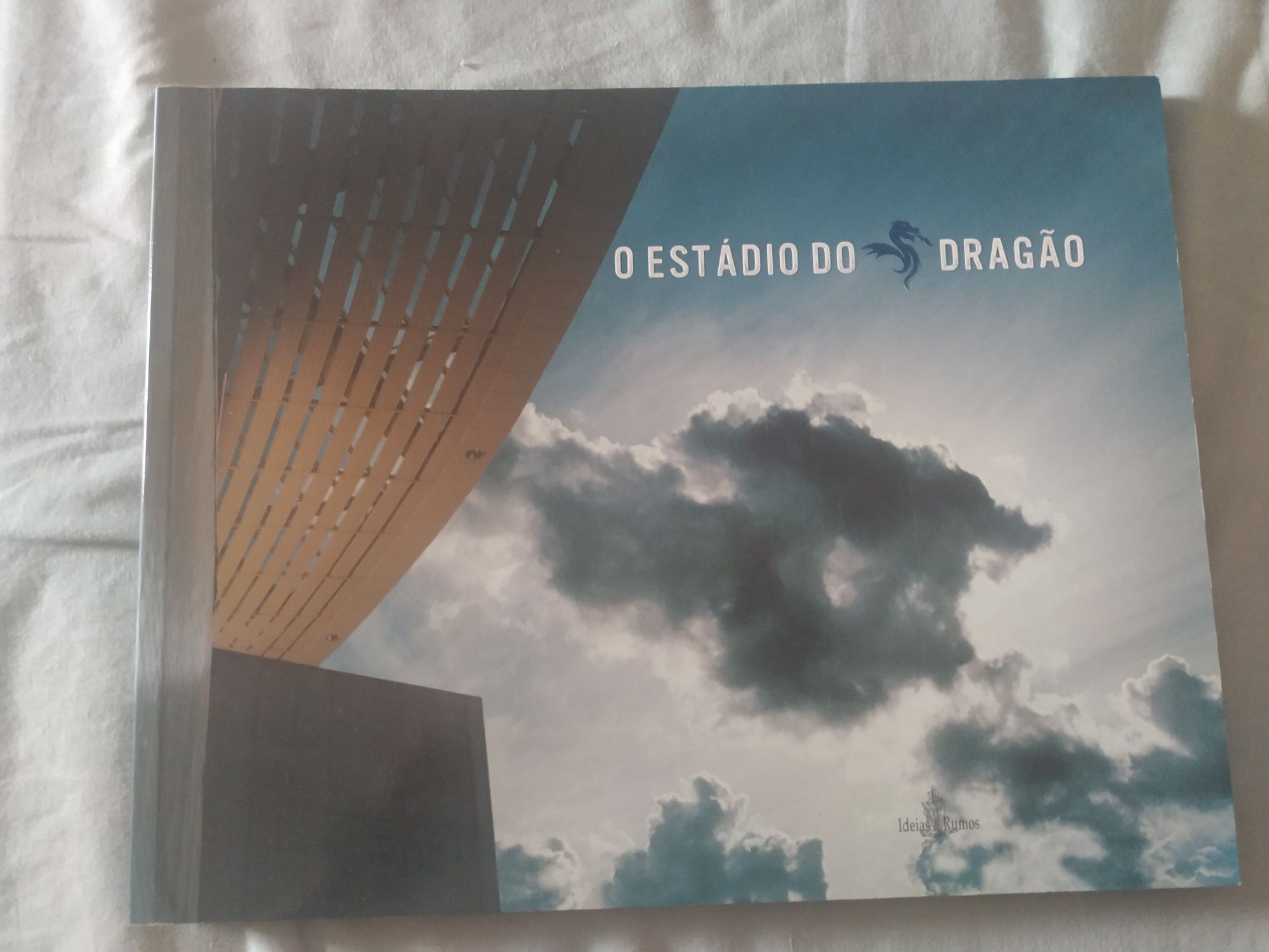 Livro o estádio do Dragão (novo)