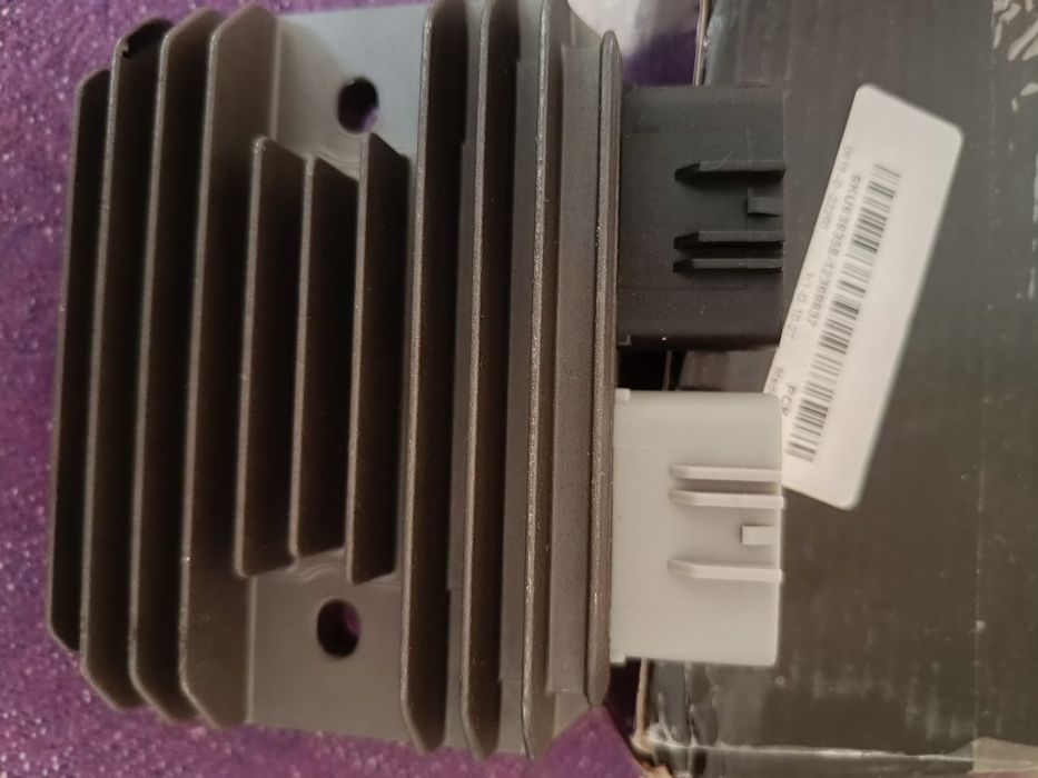 Регулятор напряжения выпрямителя