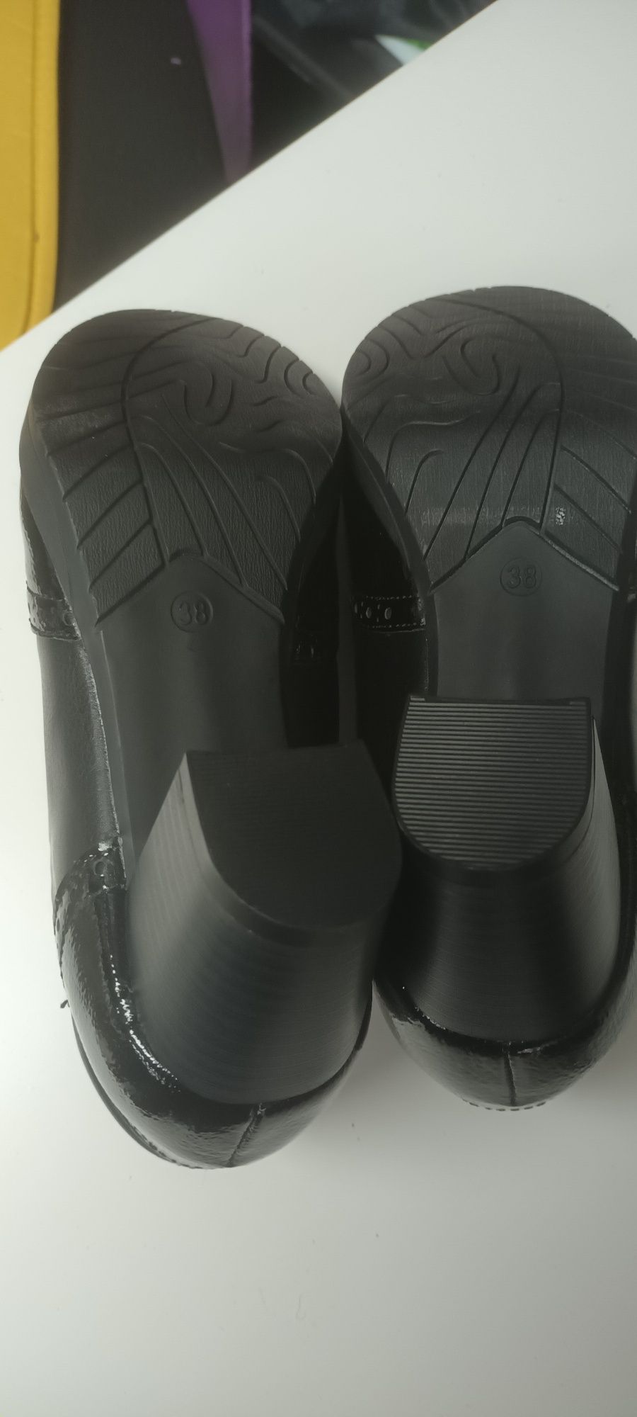 Sapatos de Senhora n. 38