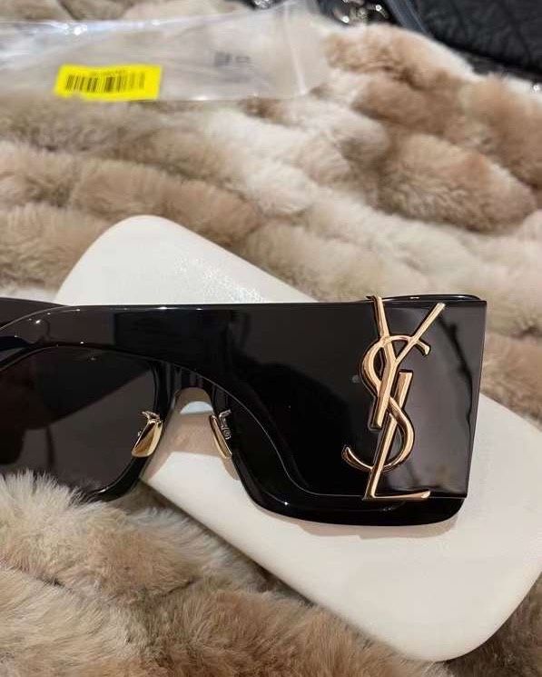 Oculos de sol YSL