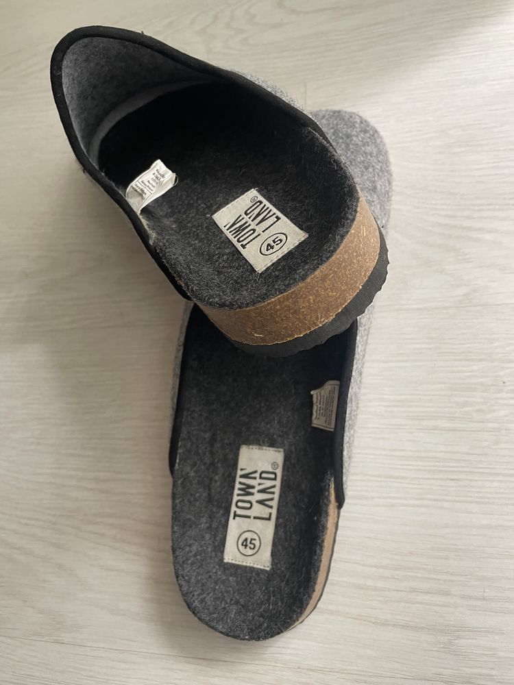 Nowe kapcie męskie,rozm.45
