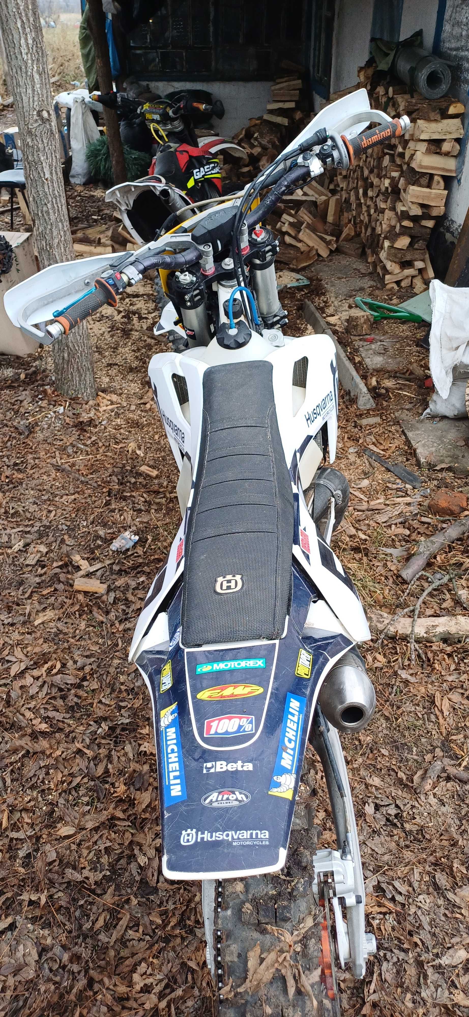 Мотоцикл Husqvarna 300 tpi