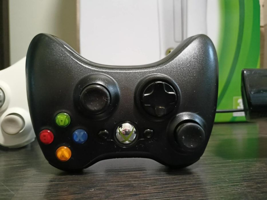 Xbox serii 360 jak nowy po detalingu. Minecraft, Rayman, just dance