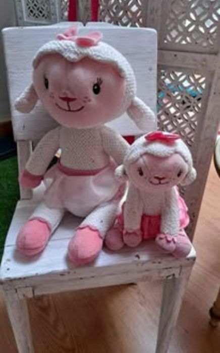 Lãzinha peluche Doutora Brinquedos
