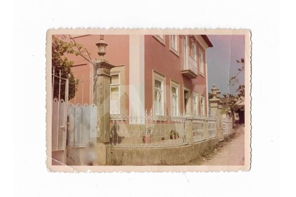 Casa centenária de início do século XIX em Macinhata do Vouga para rem