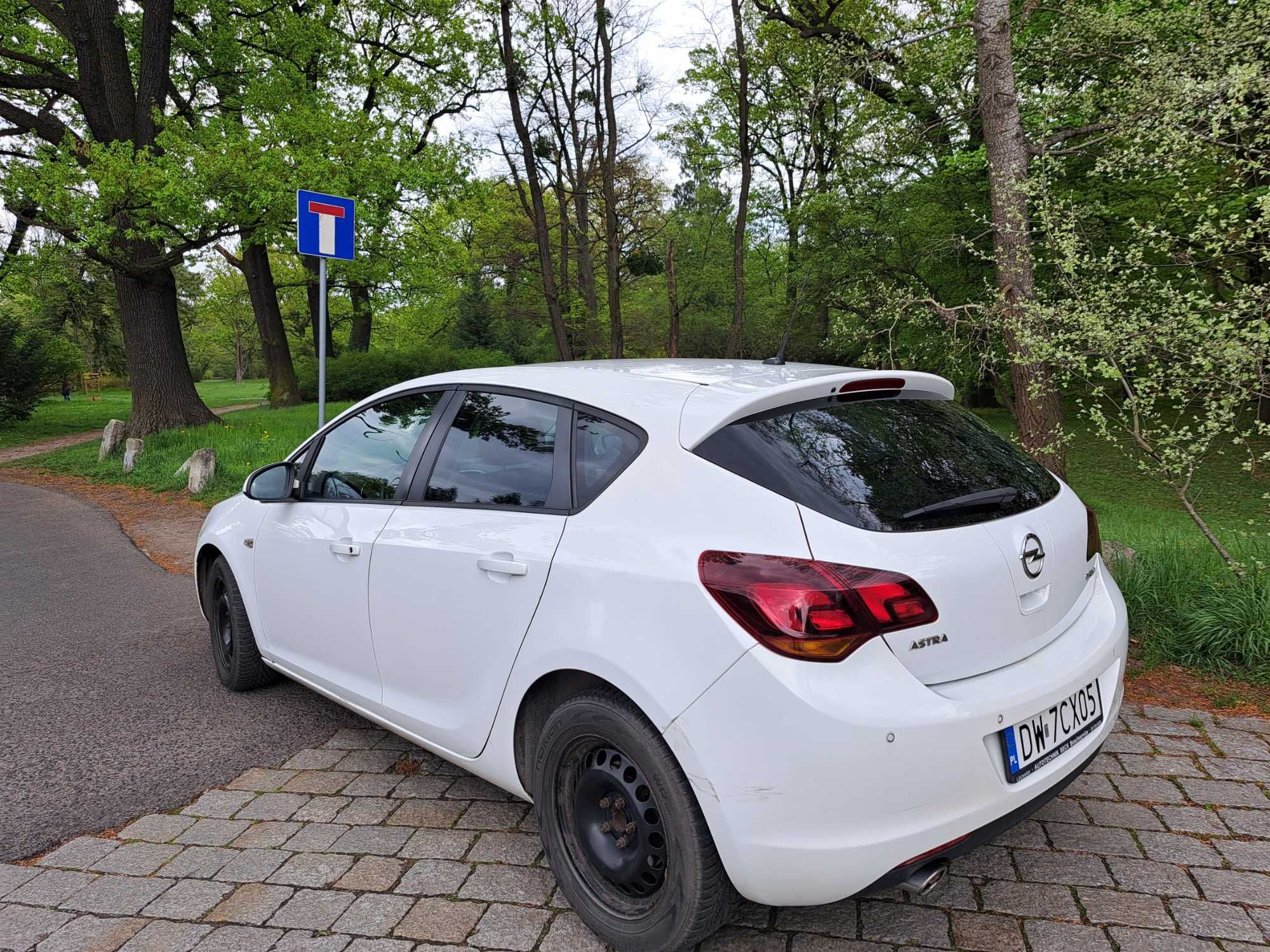 Opel Astra IV J 1.4 Turbo Benzyna