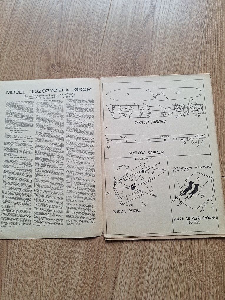 Mały Modelarz Niszczyciel ORP GROM II 6/1978