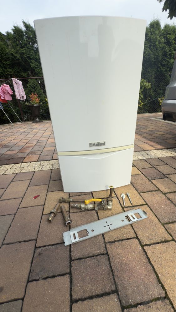 Piec gazowy Vaillant atmoTEC pro VU PL 240/3-3M R1