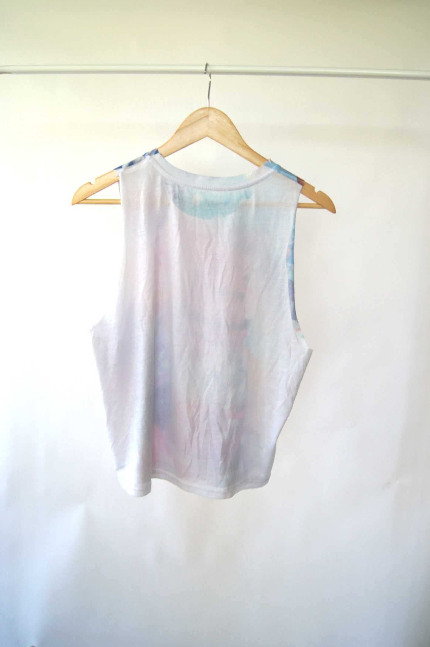 biała fioletowa kwiecista koszulka t-shirt damska croptop S M we wzory