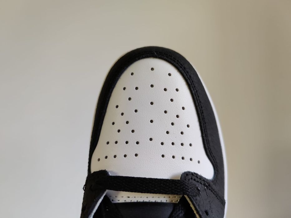 Nike Jordan 1 Retro High OG Bleached Coral