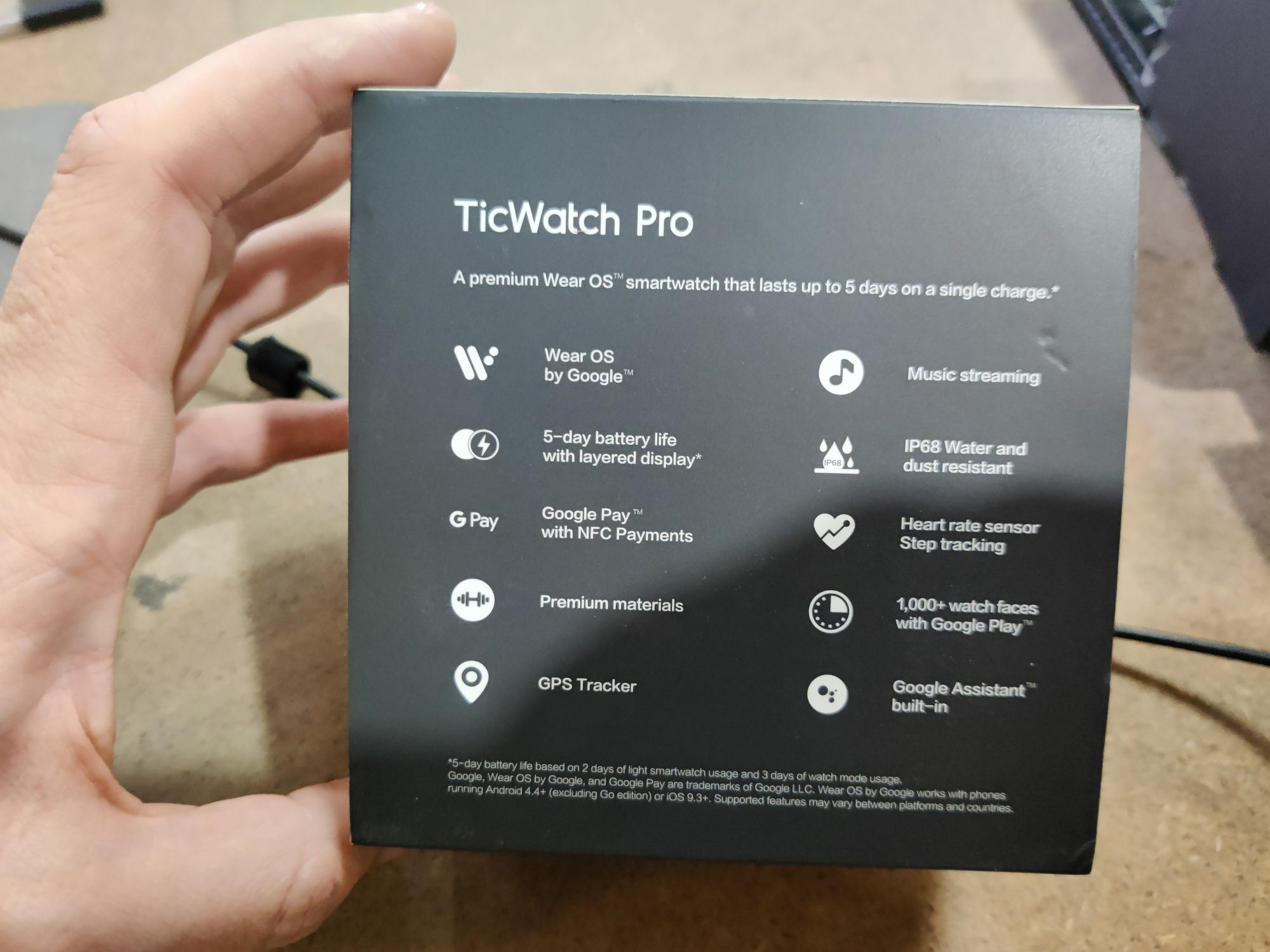 Розумний годинник Smart Watch Mobvoi TicWatch Pro