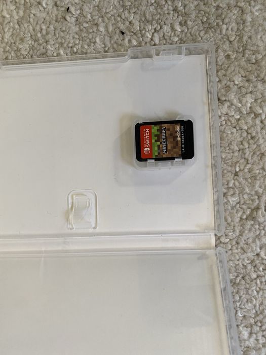 Nintendo switch V1 usada com jogos (fifa 23 e minecraft) e comando pro