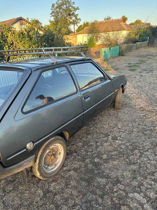 Автомобіль Таврія 1102