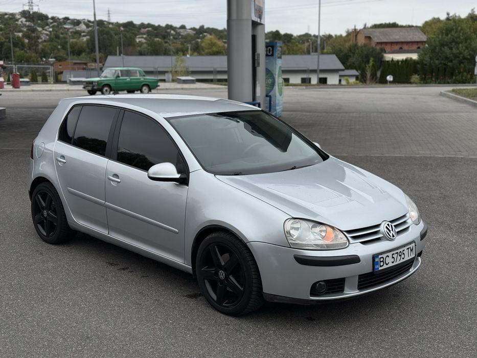 VOLKSWAGEN GOLF V 2005 , 2.0 полный привод , в идеальном состоянии