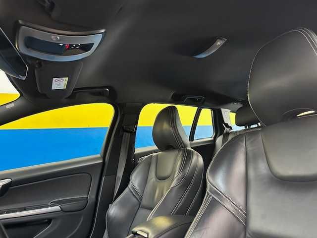 Volvo V60 D4 POLESTAR ENGINEERED 215CV NACIONAL