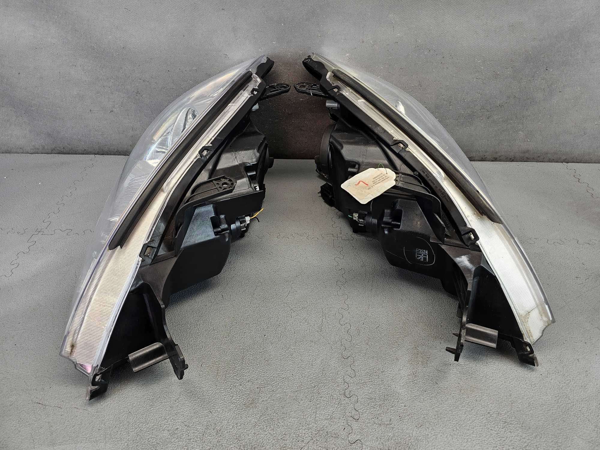 Mitsubishi Lancer 03-07r. Lampy Przód Przednie Lewa+Prawa Europa IGŁA
