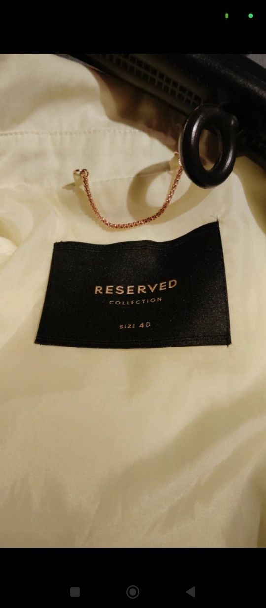 Płaszczyk Reserved rozmiar 40