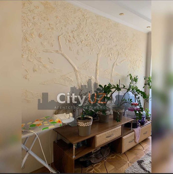 Продам квартиру з видом на парк