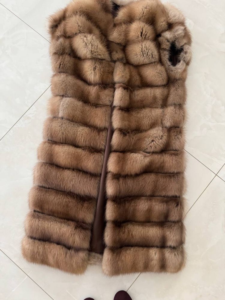 Жилет из  меха куницы