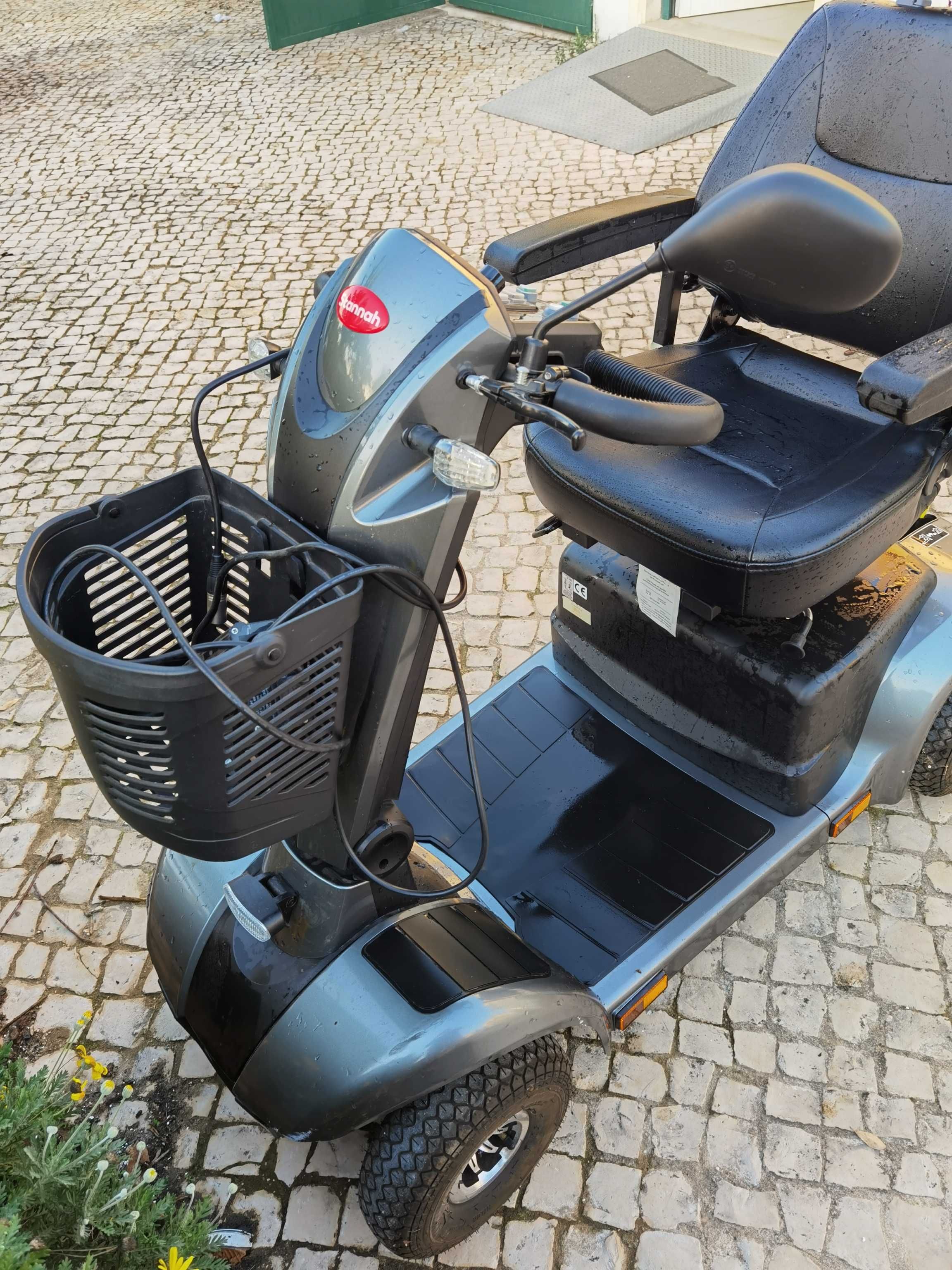 Stannah scooter mobilidade reduzida