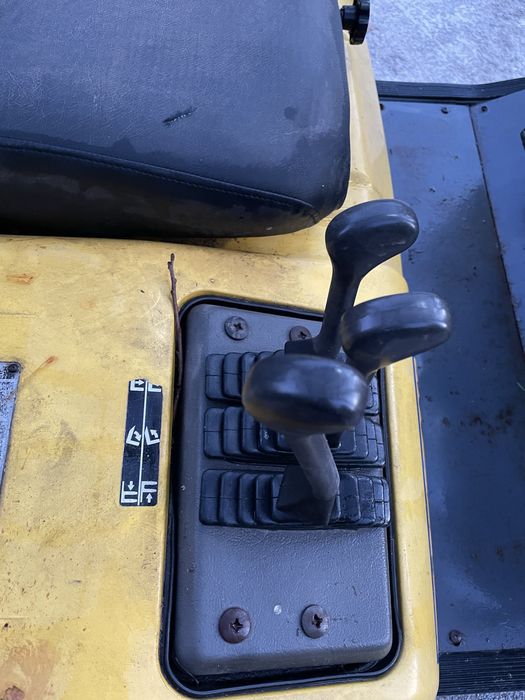 Empilhador OM 1500kgs