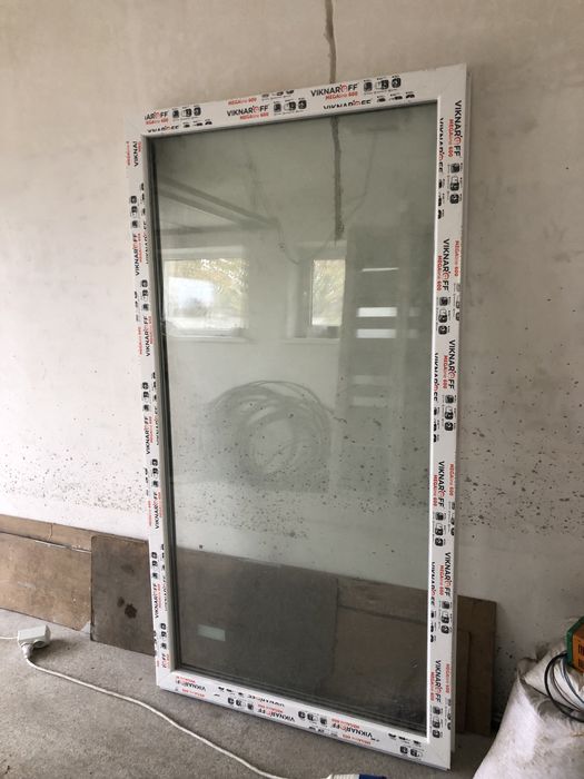 Вікно глухе. Нове, не встановлювалось