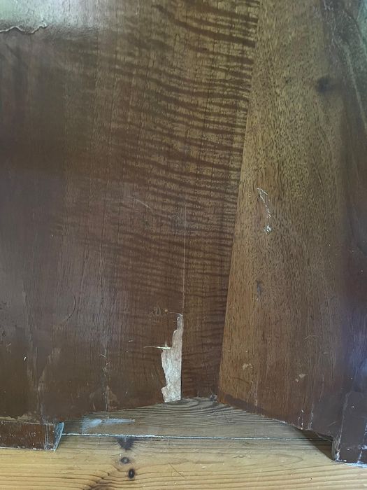 drewniana szafa odnowiona