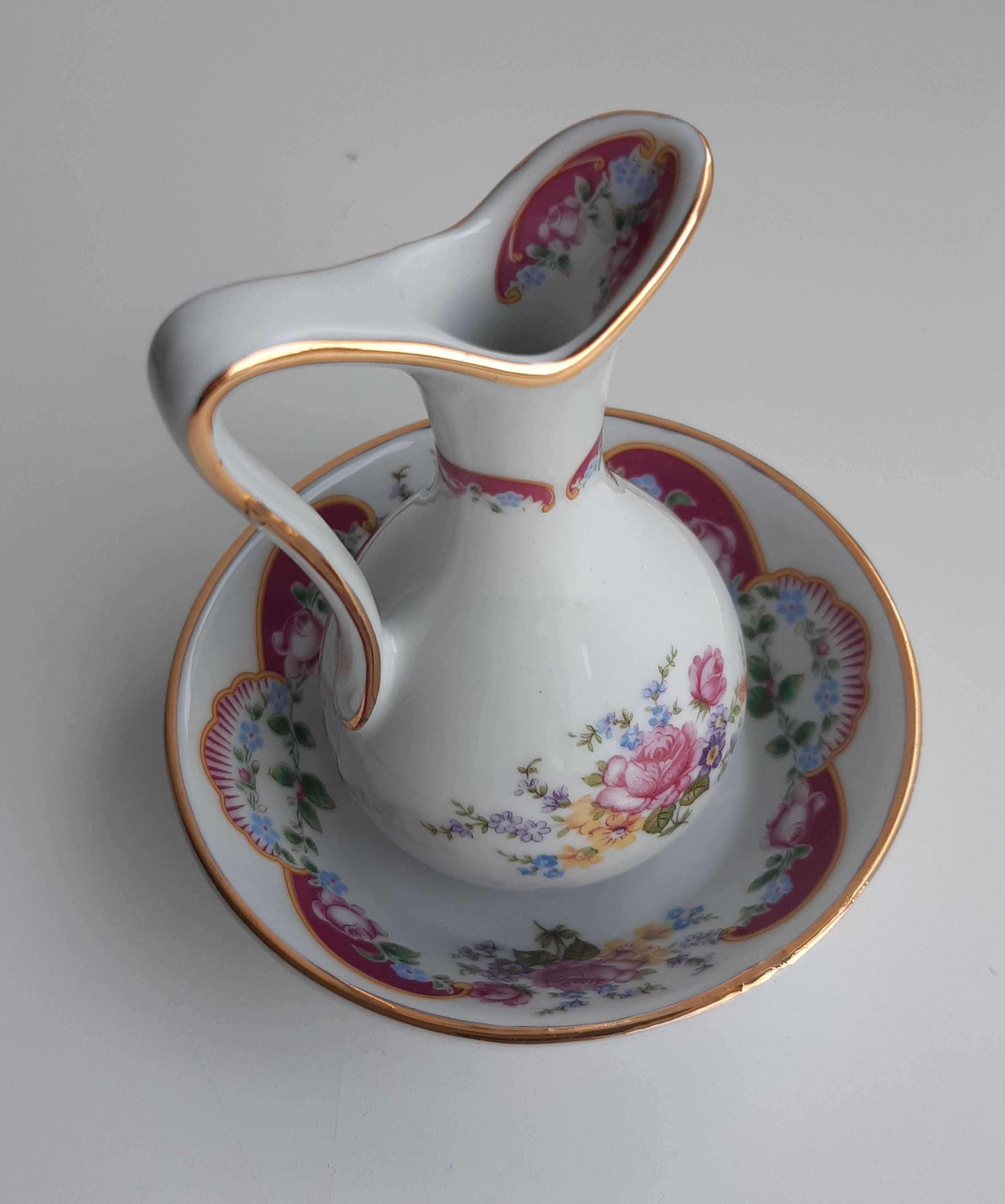 Jarro com Base, pequenas dimensões "T. Limoges"