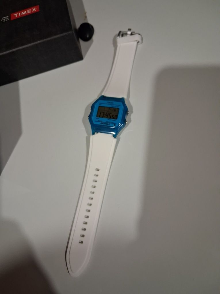 Оригінальні Timex.