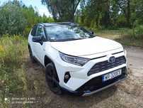 Toyota RAV4 Pierwszy właściciel, Hybrid Dynamic Force, przebieg 63512 km,