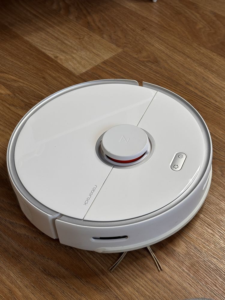 АКЦІЯ !! Roborock S5 Max — ваш ідеальний помічник у прибиранні