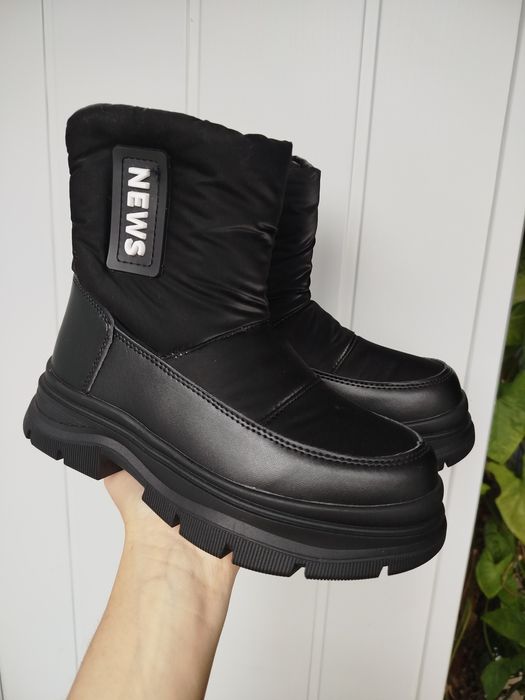 Зимове взуття для дівчат черевики на овчині чорні 33 34 35 36 37 38