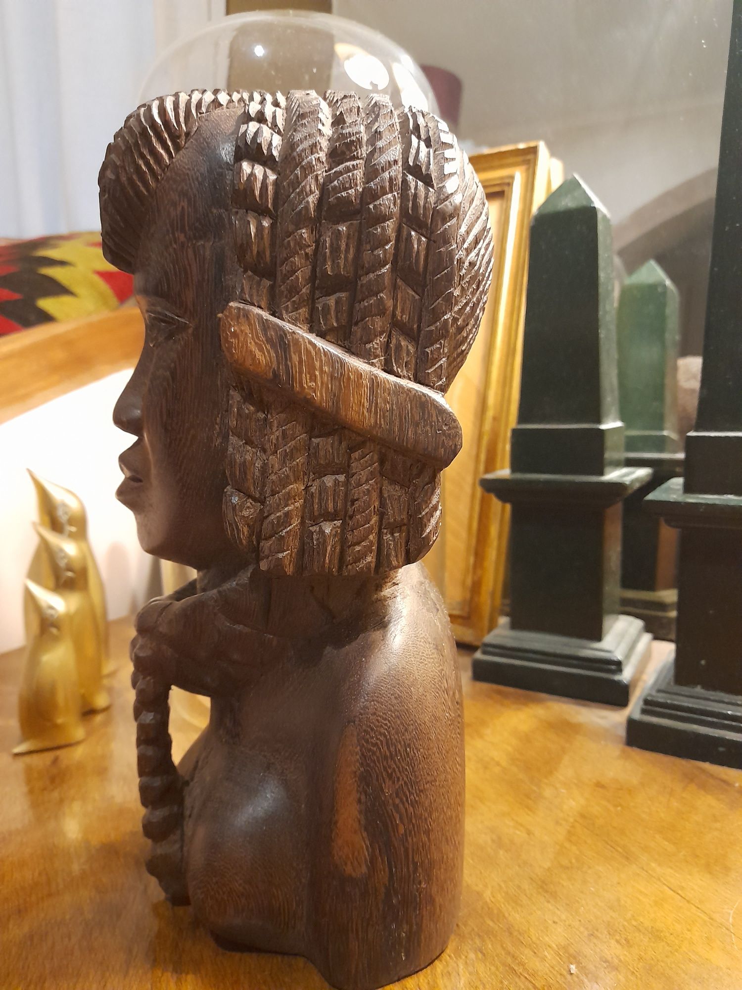 Busto africanos antigo