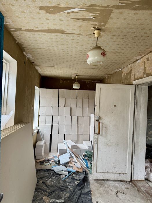 Продам частину будинку в місті Люботин