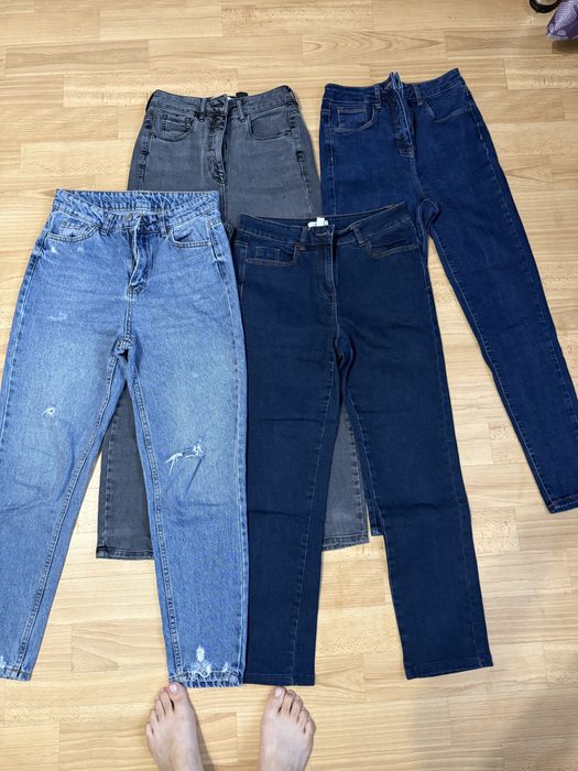 Джинси жіночі а також інщі речі що є на фото