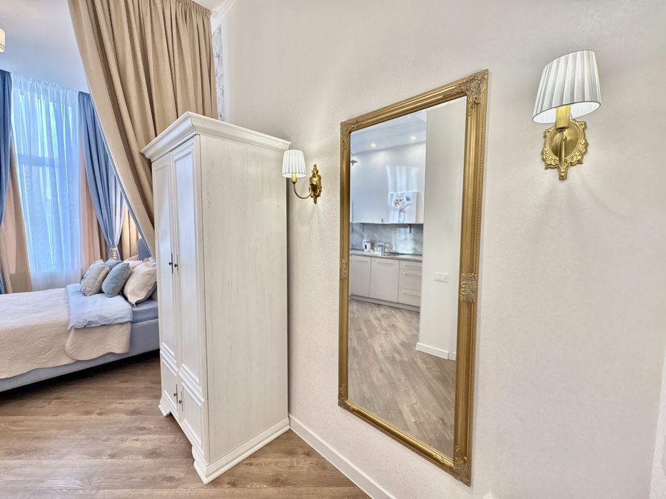 18 Квартира подобово посуточно Джакузи новый ремонт центр метро Левада