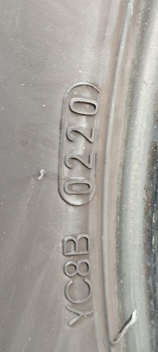 Vendo pneus 235/65/16  115/113 R