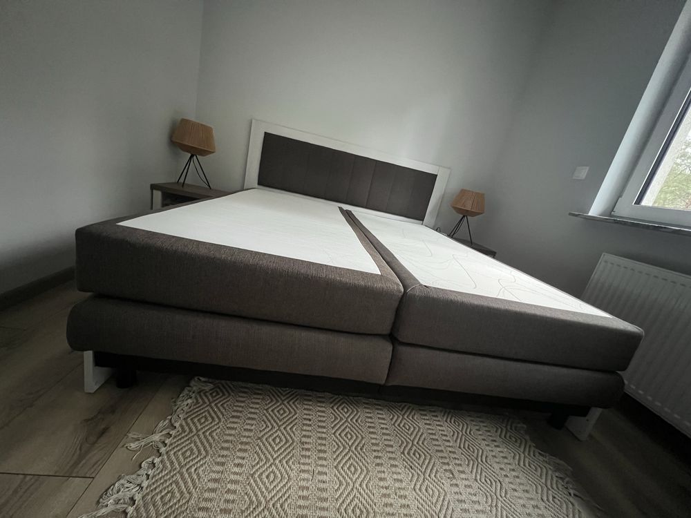 Łóżko King Size.