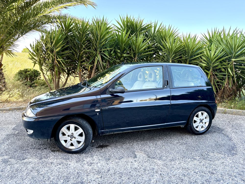 lancia ypsilon apenas 160 mil km como novo com AC