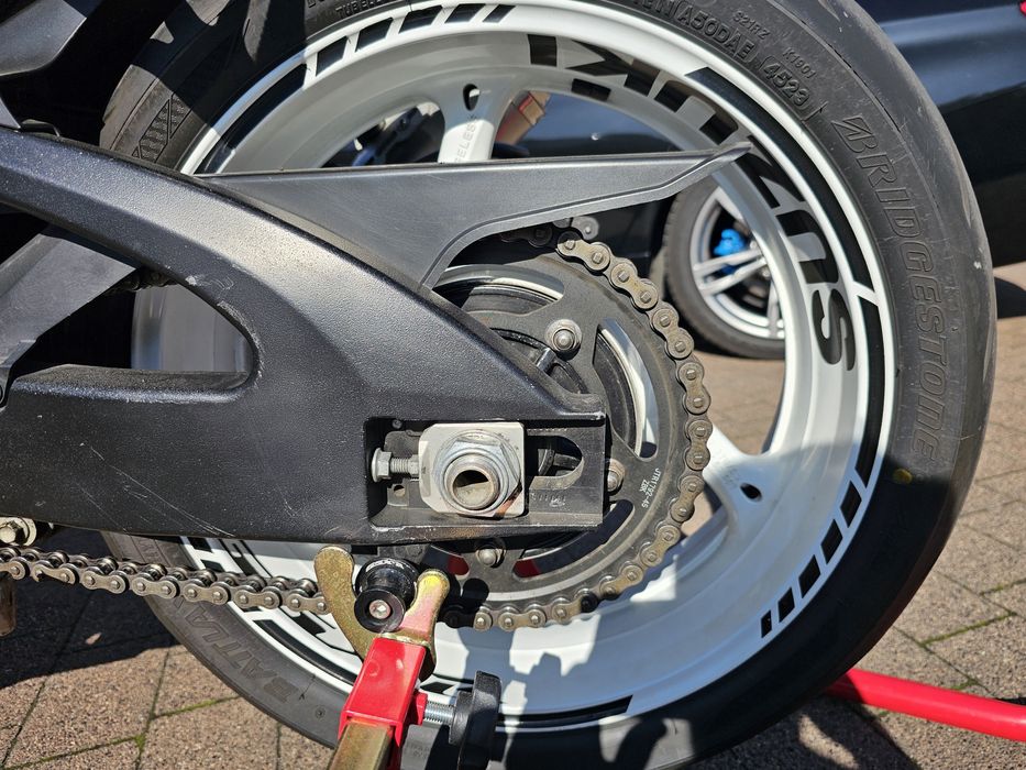 Suzuki Gsx-r 600 k8 mały przebieg