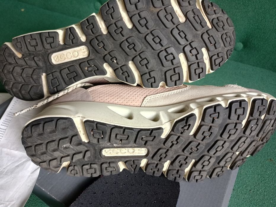 Кроссовки женские из натуральной кожи  ECCO MULTI-VENT W