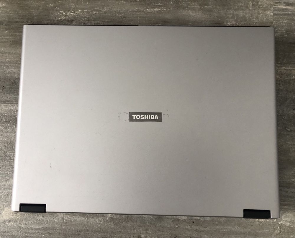 Computador Portátil Marca Toshiba
